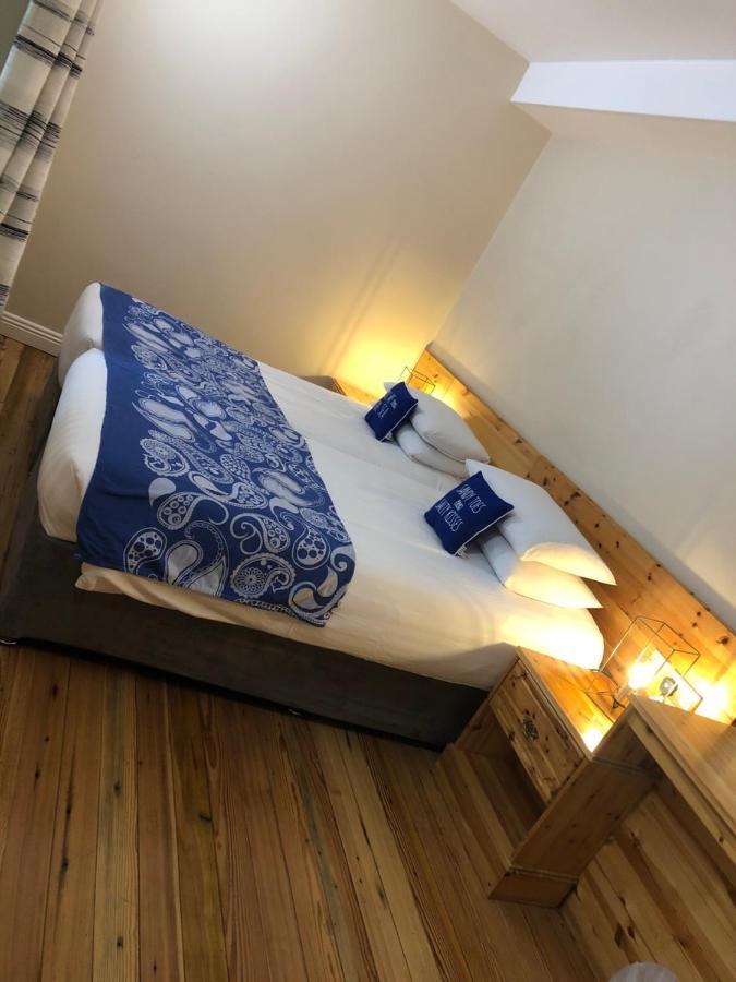 The Waterside Apartment 112 Harbour Mills Уестпорт Екстериор снимка